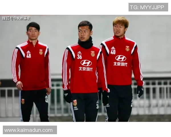 南京篮球队战术变革引发热议新策略助力球队崛起与发展