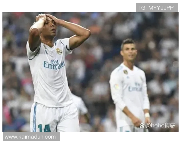 足球明星离场瞬间高清图片集锦展现他们的风采与情感 足球明星离场瞬间高清图片集锦展现他们的风采与情感